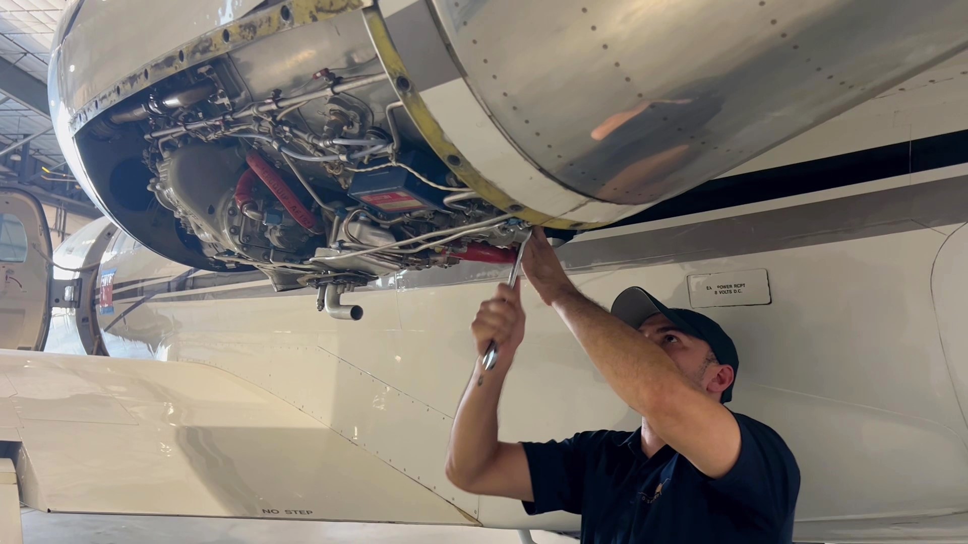 Desert Jet|Airframe, Engine & Avionics Services